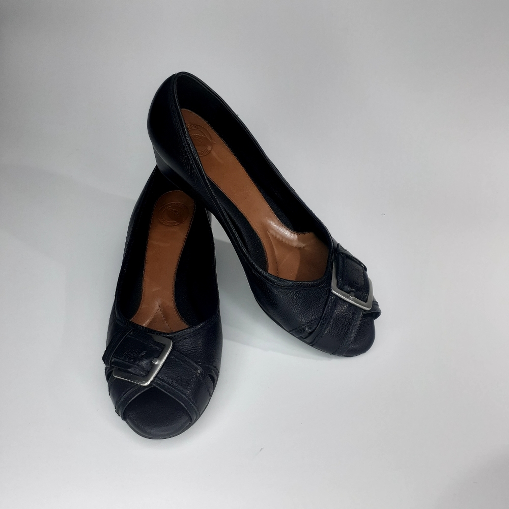 Women's Black Leather Open Toe Wedge Shoe by Sparrow Size 8.5.  Made in Brazil.